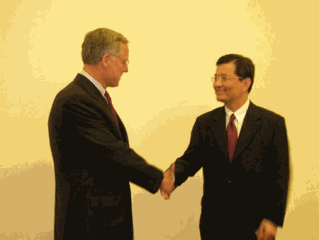 CFTC Chairman Jeffery and AFTC Secretary-General Sahasakul at the Arrangement Signing Ceremony, March 16, 2006, Boca Raton, Florida